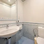 Luxury 3br Penthouse - Jacuzzi & Seaview *