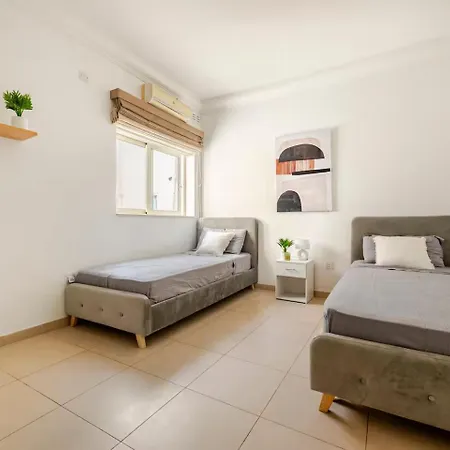 شقة Seaview Jacuzzi 3br Penthouse Is-Swieqi