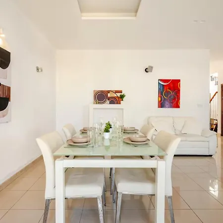 شقة Seaview Jacuzzi 3br Penthouse *