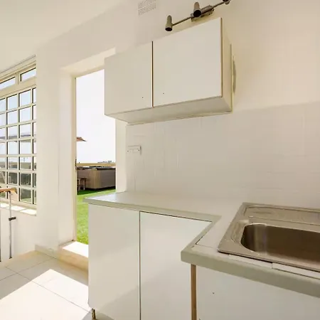 Sea View Jacuzzi Penthouse Near St Julians By Mr Homes * Is-Swieqi