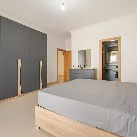 Seaview Jacuzzi 3br Penthouse شقة