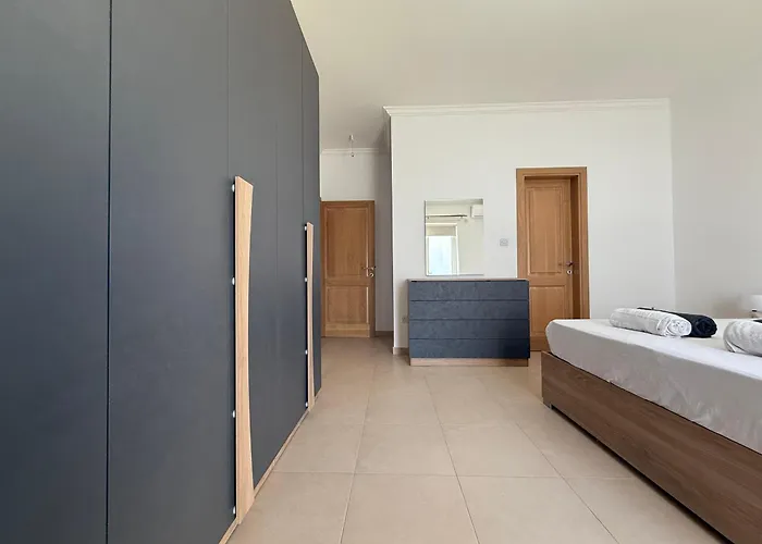 Seaview Jacuzzi 3br Penthouse Апартаменты Is-Swieqi