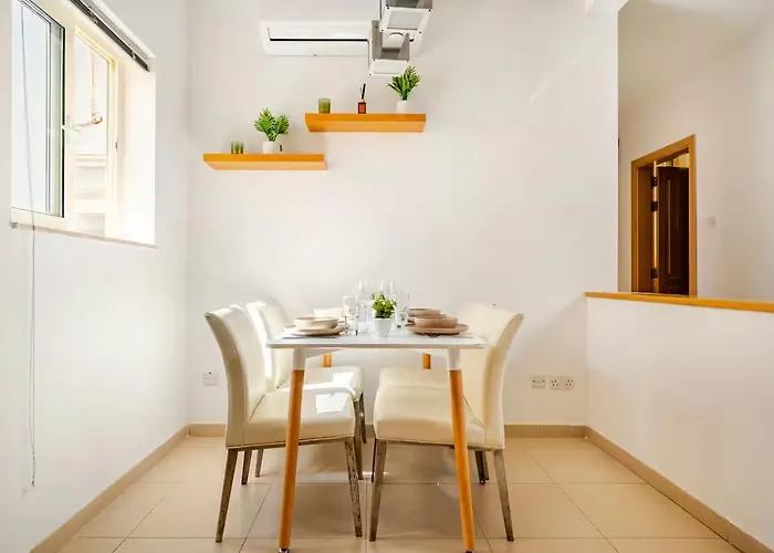 Seaview Jacuzzi 3br Penthouse *