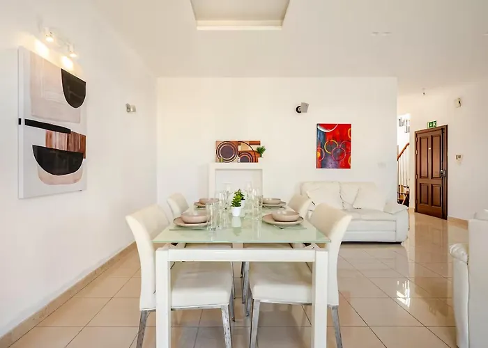 Апартаменты Seaview Jacuzzi 3br Penthouse *