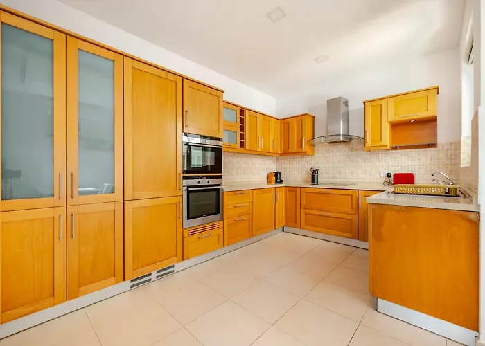 Appartement Luxury 3br Penthouse - Jacuzzi & Seaview